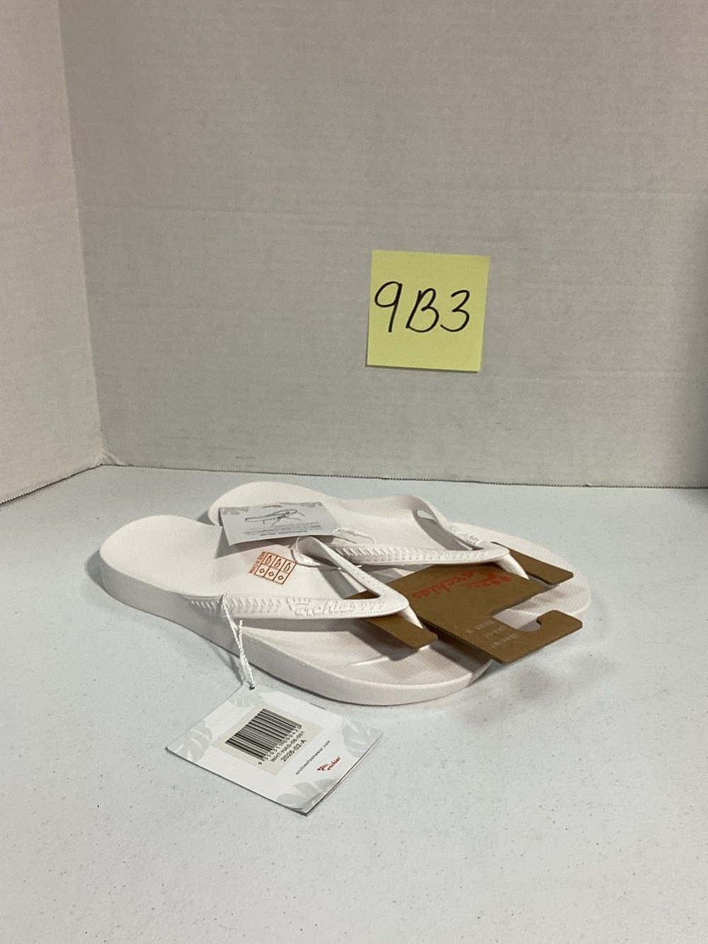 Archie’s Women’s White Flip Flop Sandals - Comfortable Everyday Thongs